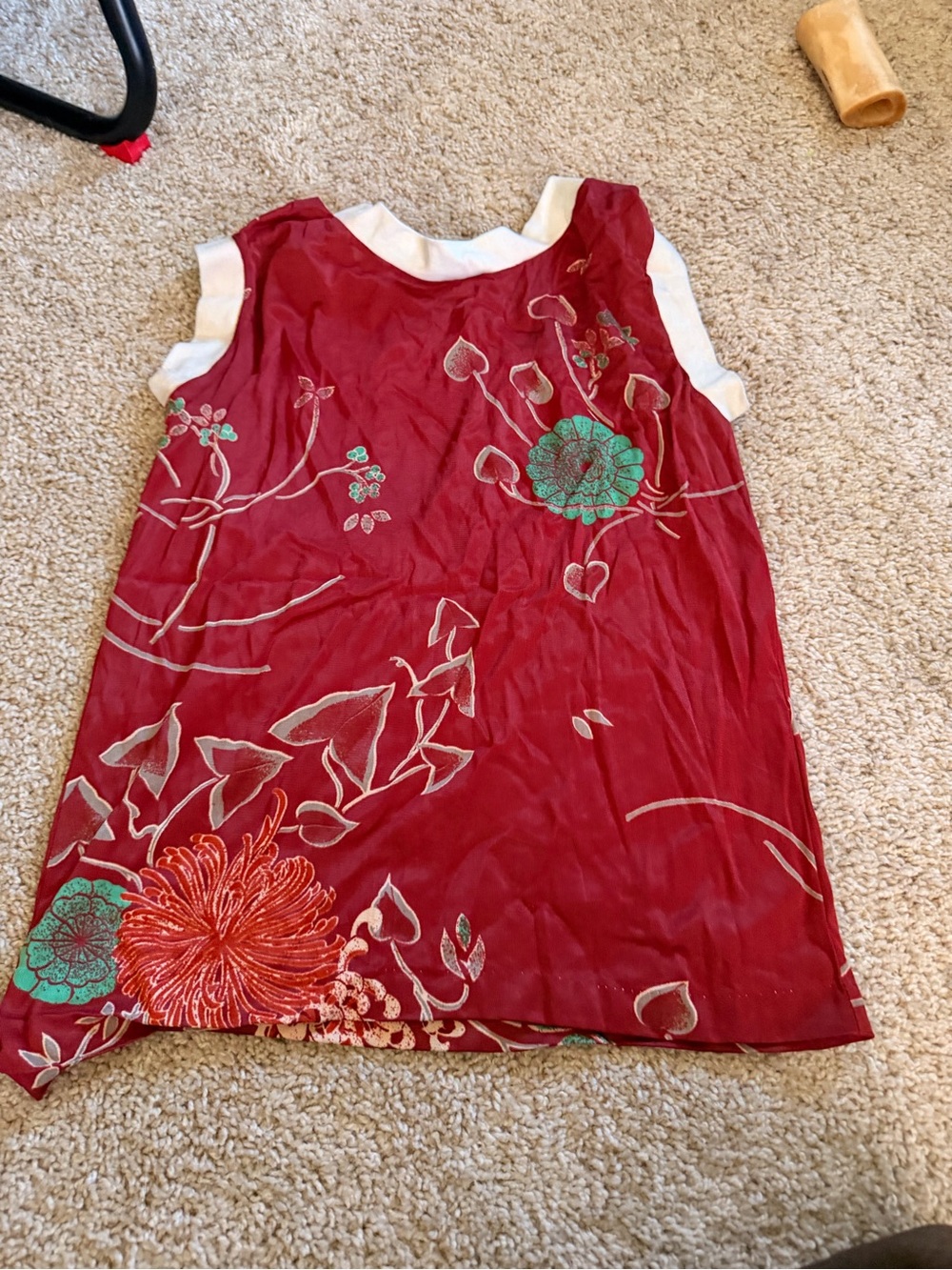 Vintage Y2K Red and White Floral Tee